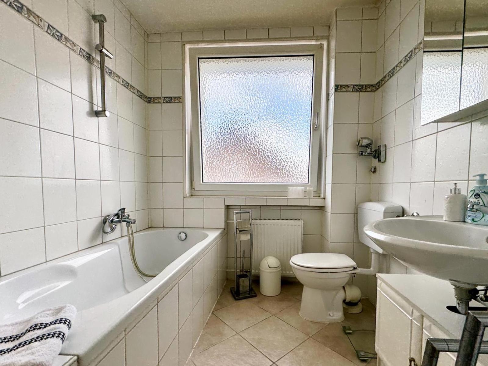 Gepflegte 3 Zimmer Wohnung! Ганновер Экстерьер фото